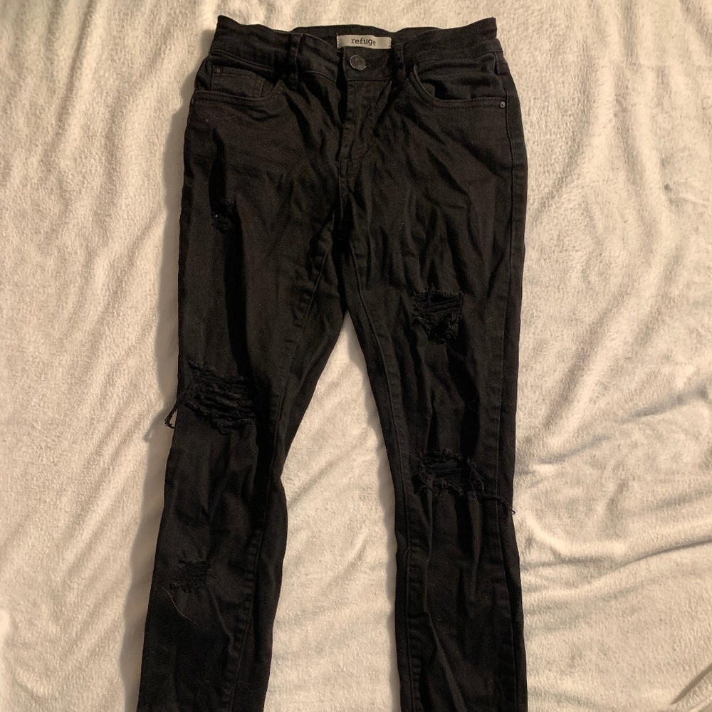 Refuge black mid rise distressed jeggings